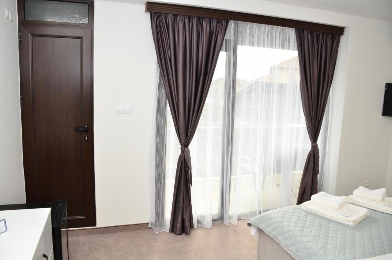 מלון אוגניאנובו Boris House מראה חיצוני תמונה