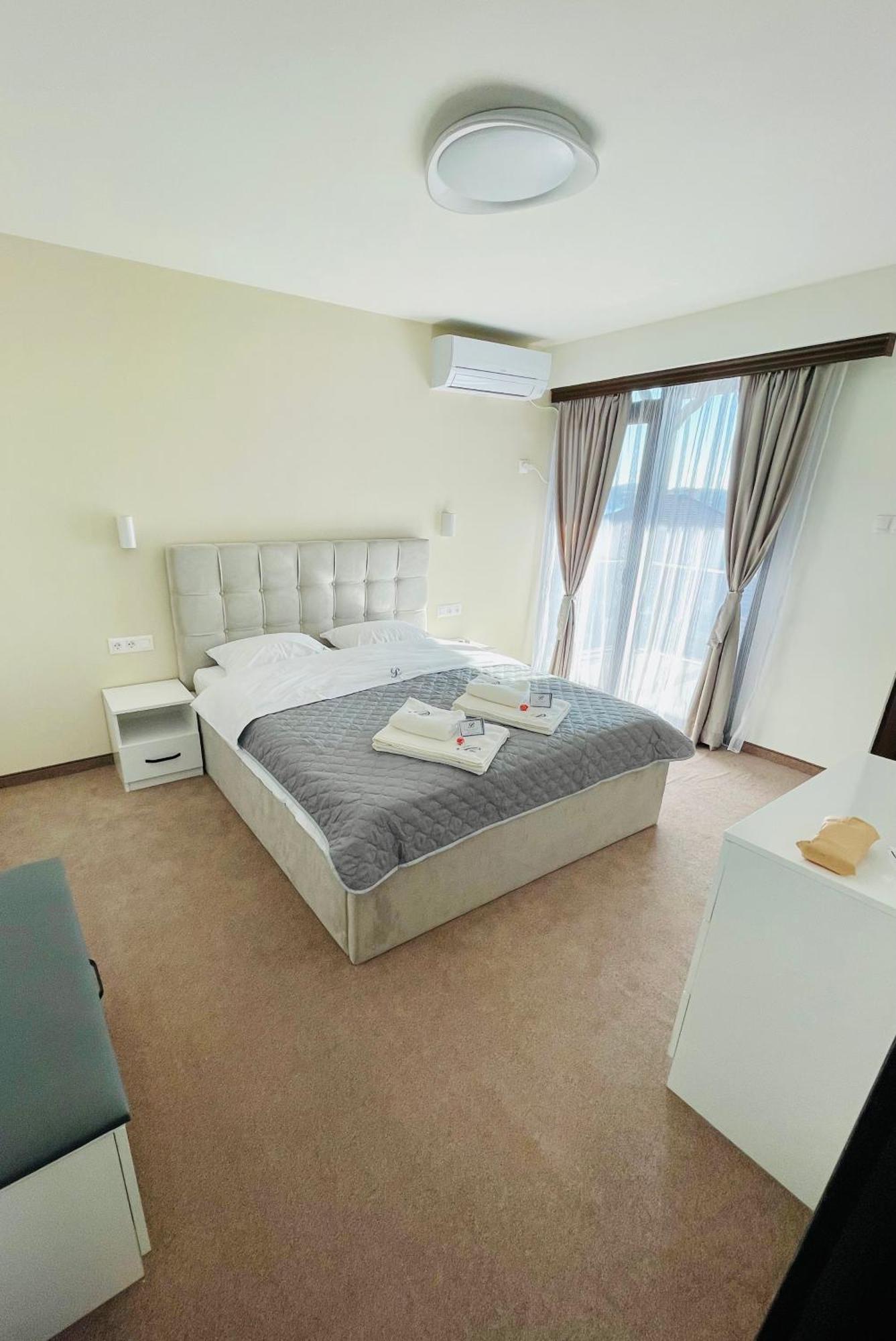 מלון אוגניאנובו Boris House מראה חיצוני תמונה